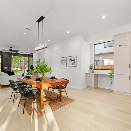 Wire Brushed St. Moritz White Oak Flooring - 7.5"