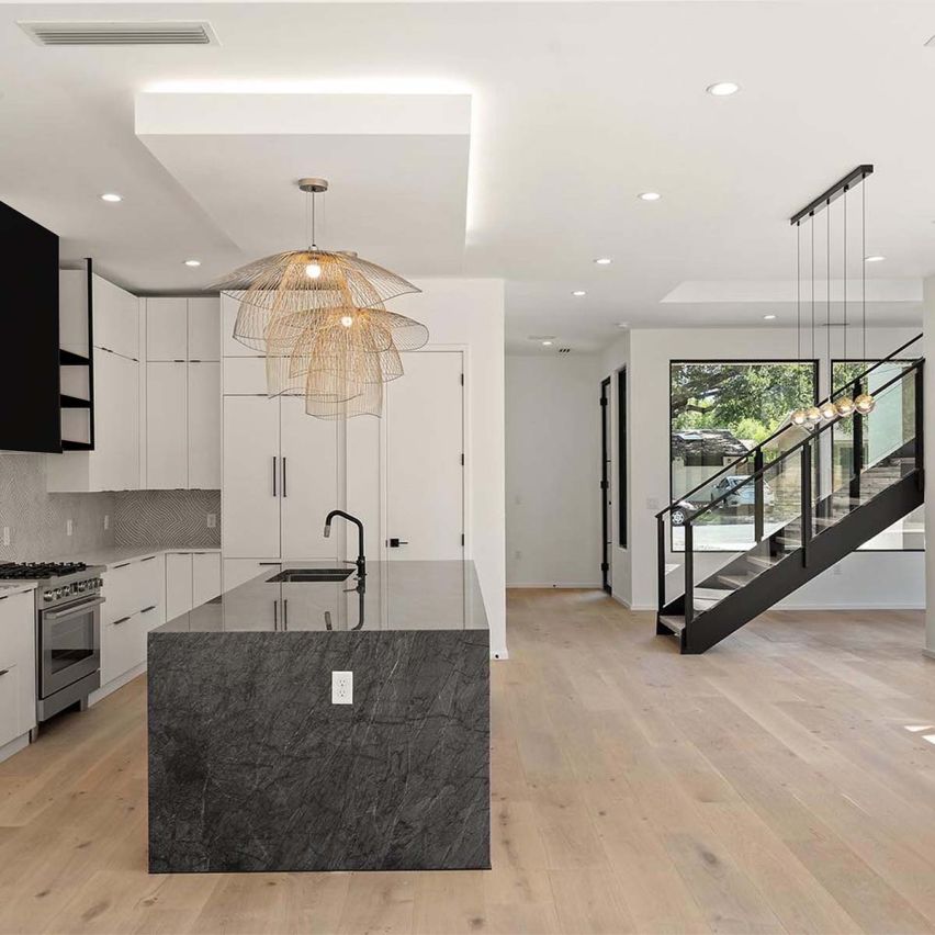 Wire Brushed St. Moritz White Oak Flooring - 7.5