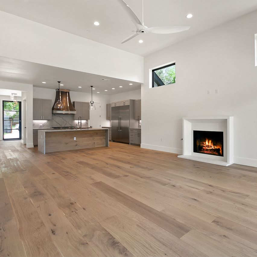 Wire Brushed Carmel White Oak Flooring - 9.5