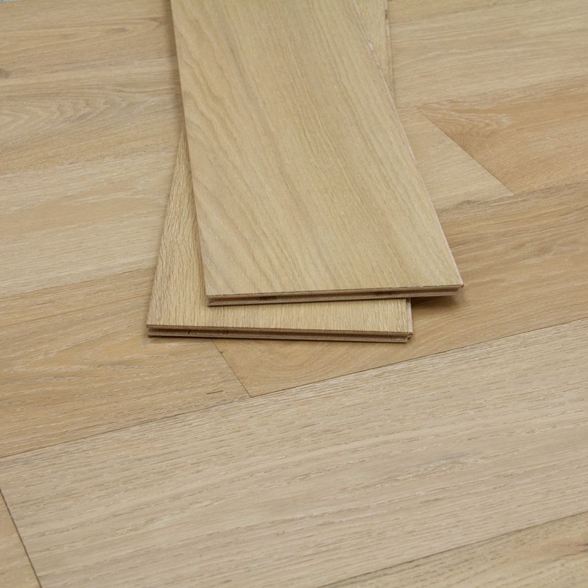 Wire Brushed Beacon White Oak Flooring - 8.5