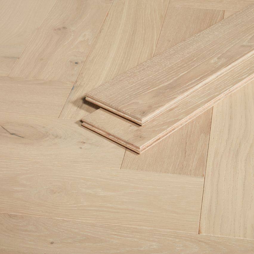 Wire Brushed Chalet Herringbone White Oak Flooring - 4.33