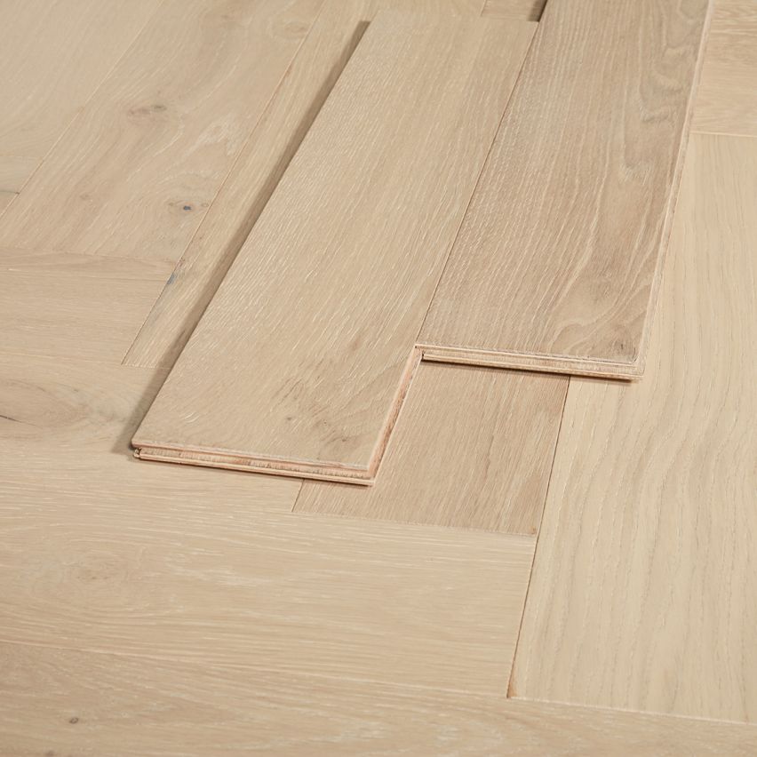 Wire Brushed Chalet Herringbone White Oak Flooring - 4.33