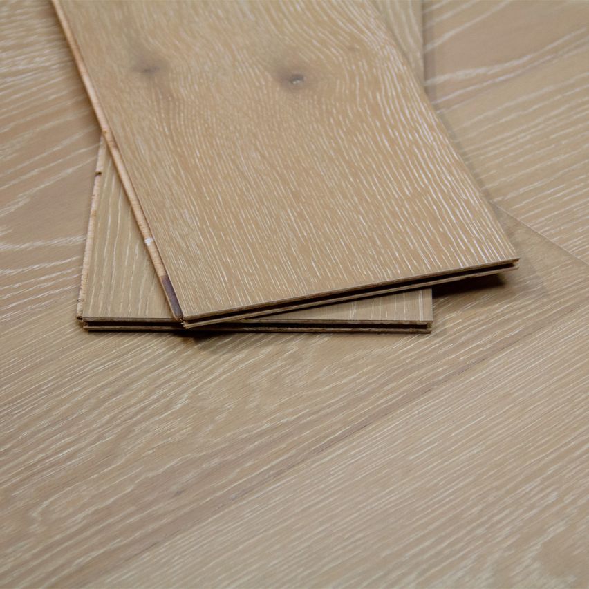 Wire Brushed Meribel White Oak Flooring - 7.5