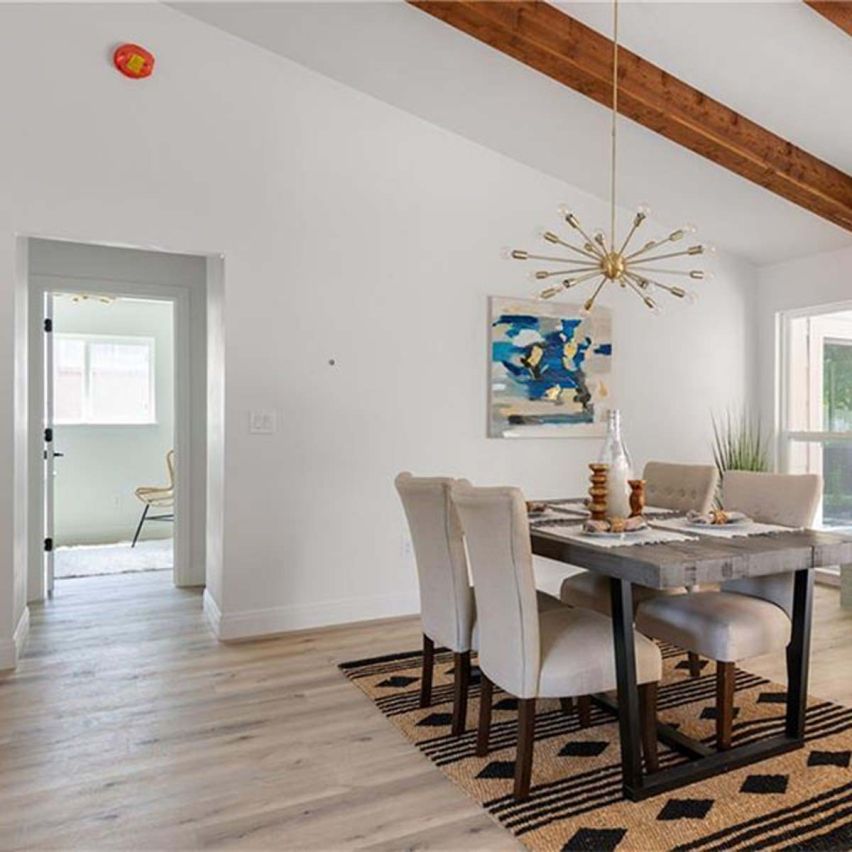 Nordic White Oak Rigid Core Vinyl