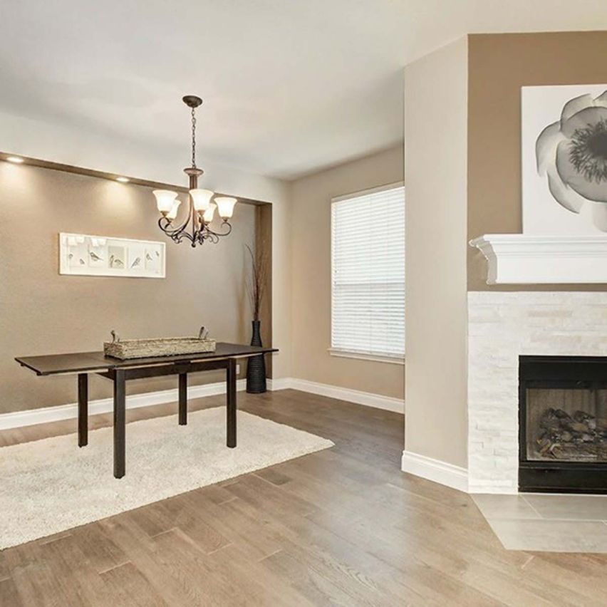 Wire Brushed Stonebridge White Oak Flooring
