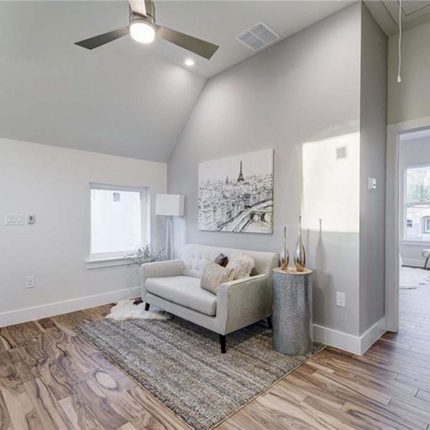 Hand Scraped Ash Acacia Flooring - 4.75