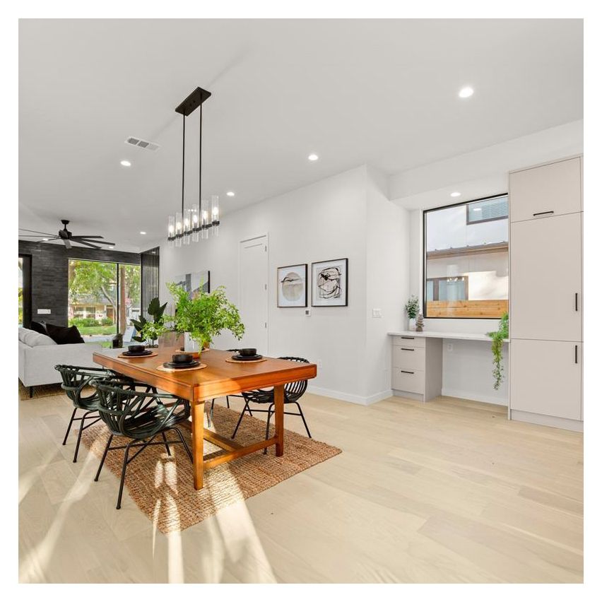 Wire Brushed St. Moritz White Oak Flooring - 7.5