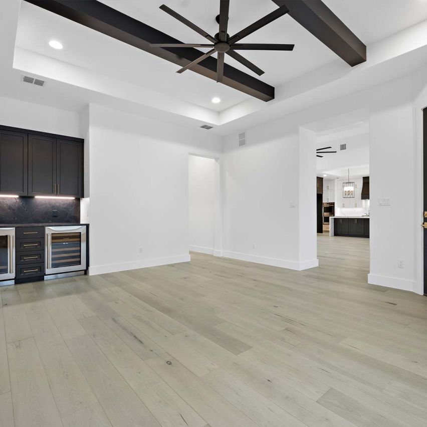 Smooth Valencia Maple Flooring - 7.5