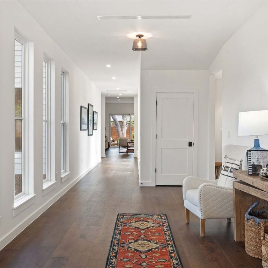 Wire Brushed Yellowstone Hickory Flooring - 7.5