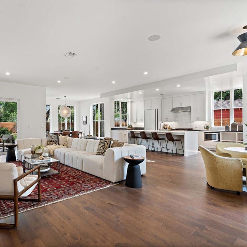 Wire Brushed Yellowstone Hickory Flooring - 7.5