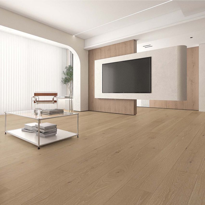 Wire Brushed Zion Hickory Flooring - 7.5