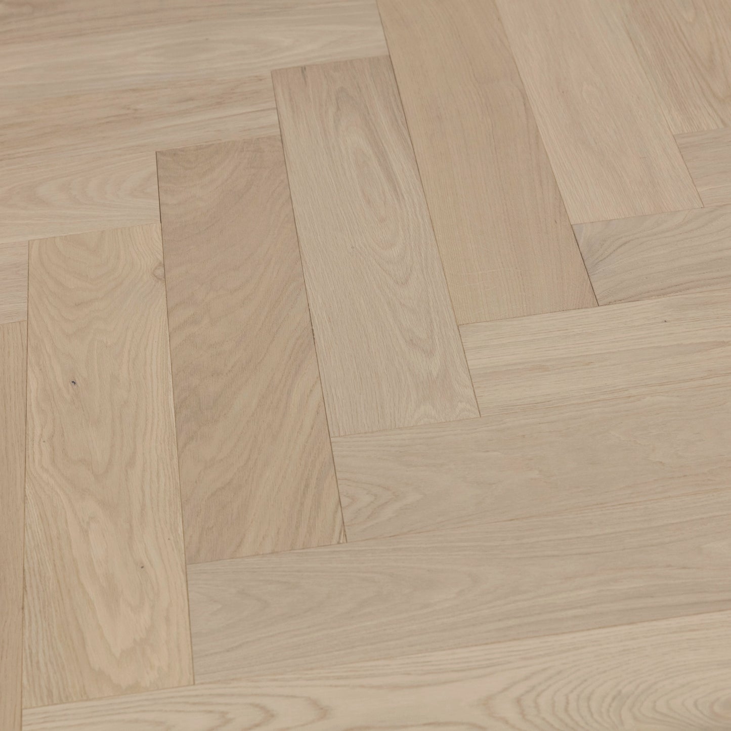 Chalet Herringbone White Oak